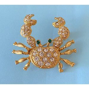 Vintage? Gold Tone Crab Rhinestone Nautical Brooch Pin Emerald Eyes
